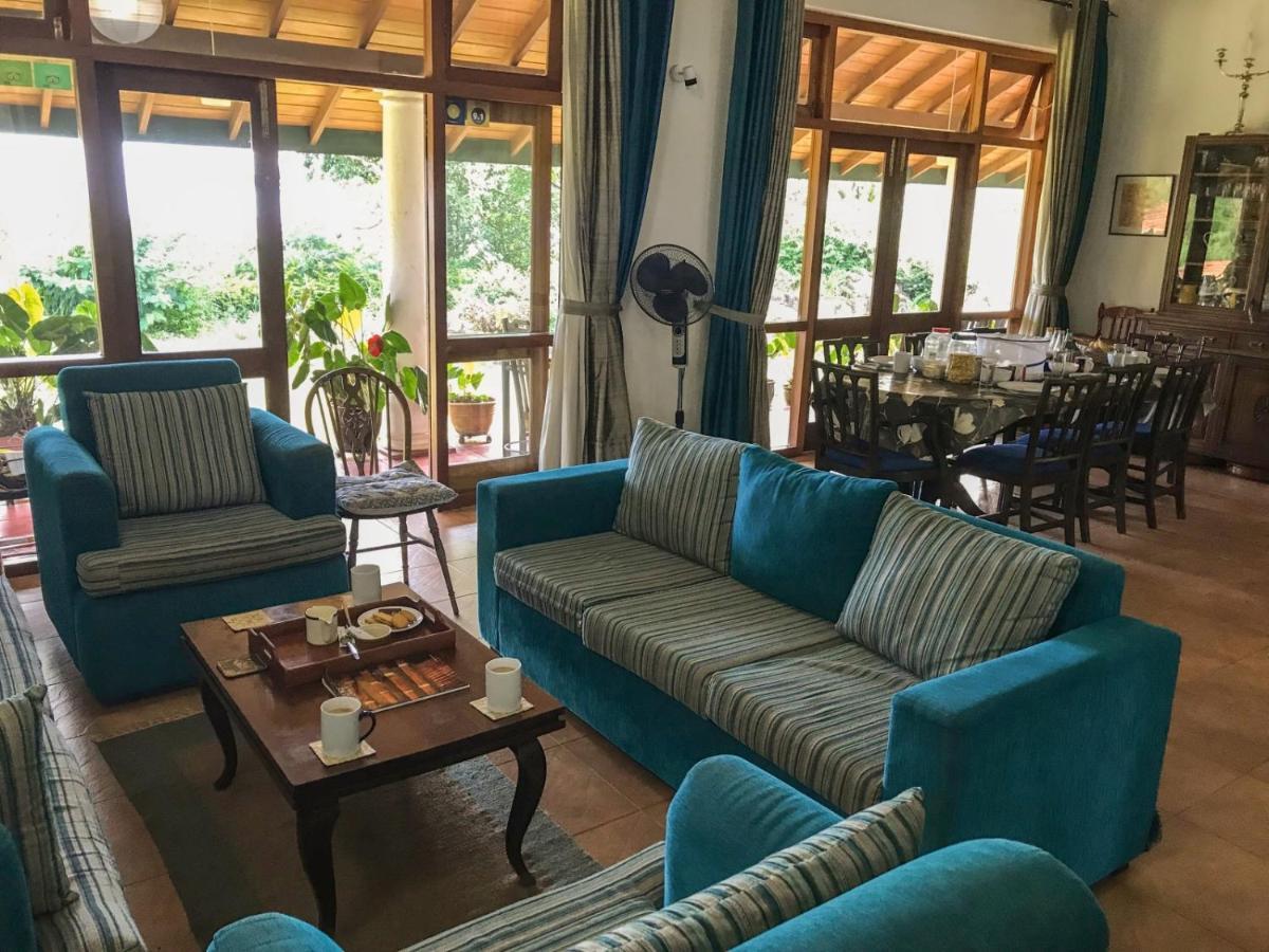Jungle Tide Bed & Breakfast แคนดี้ ภายนอก รูปภาพ