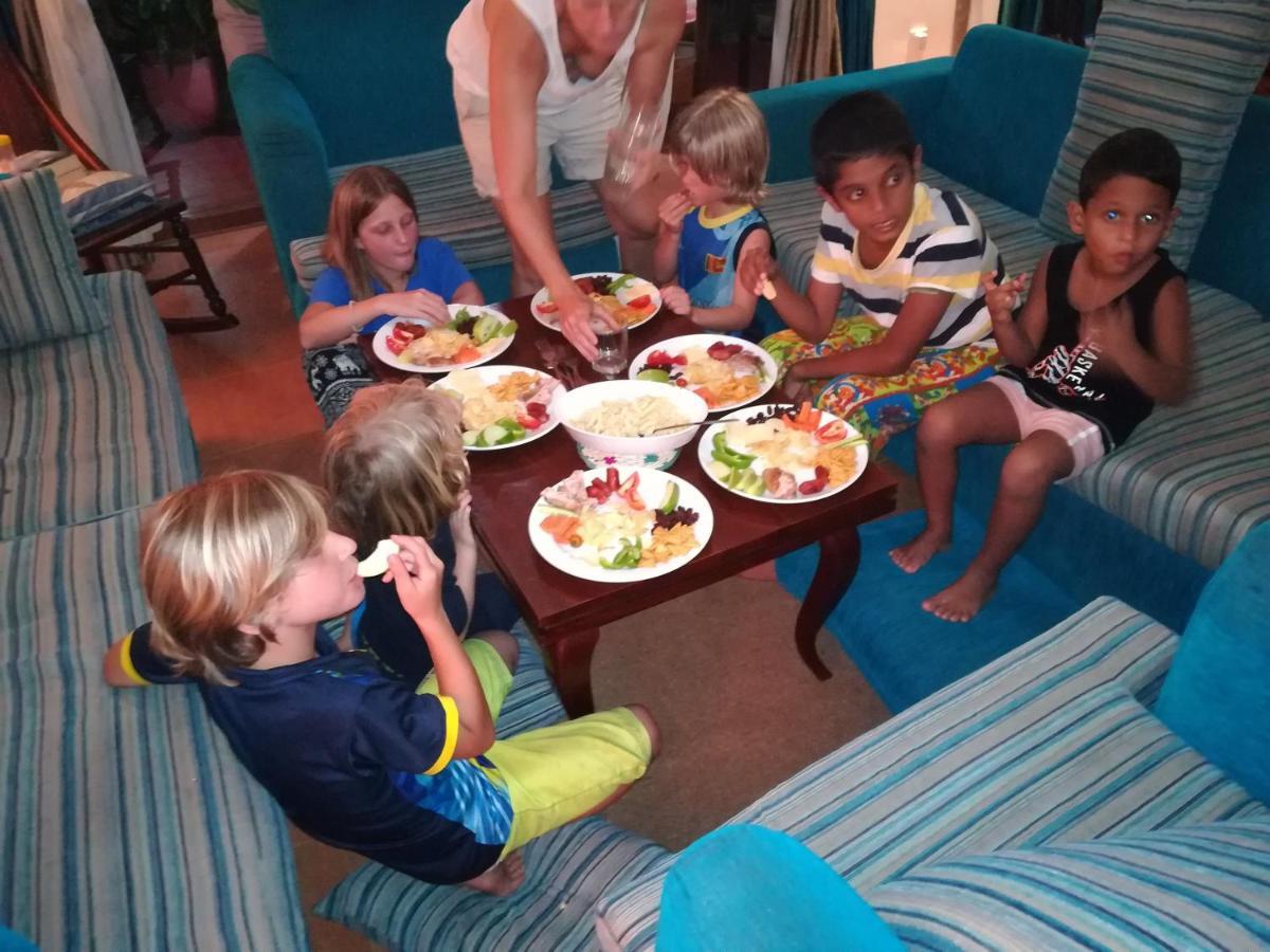 Jungle Tide Bed & Breakfast แคนดี้ ภายนอก รูปภาพ