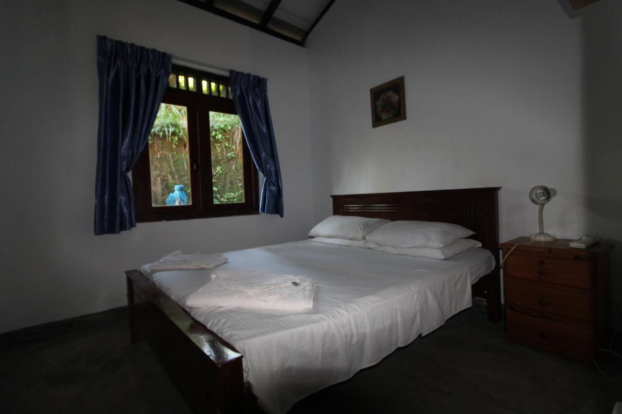Jungle Tide Bed & Breakfast แคนดี้ ภายนอก รูปภาพ
