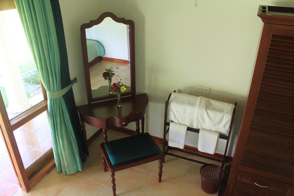 Jungle Tide Bed & Breakfast แคนดี้ ห้อง รูปภาพ